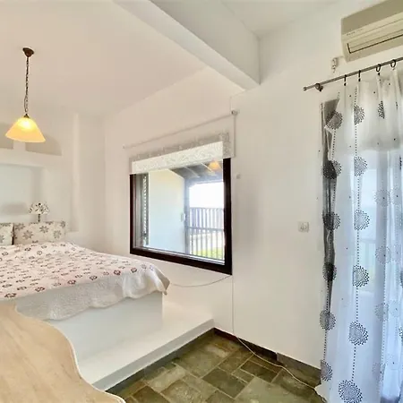 Villa Oxana House St Nikolaos - 3 Bedrooms 8 Guests Agios Nikolaos (Chalkidiki)