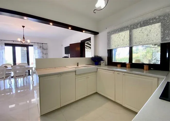 Oxana House St Nikolaos - 3 Bedrooms 8 Guests Villa