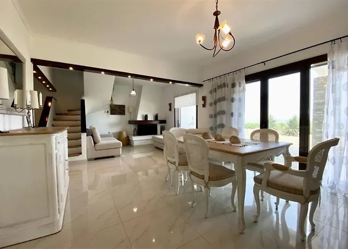 Oxana House St Nikolaos - 3 Bedrooms 8 Guests Villa *