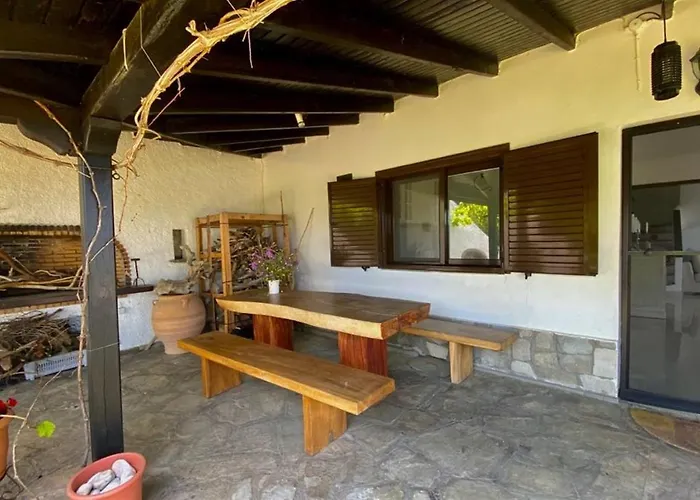 Oxana House St Nikolaos - 3 Bedrooms 8 Guests