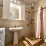 Oxana House St Nikolaos - 3 Bedrooms 8 Guests Vila *