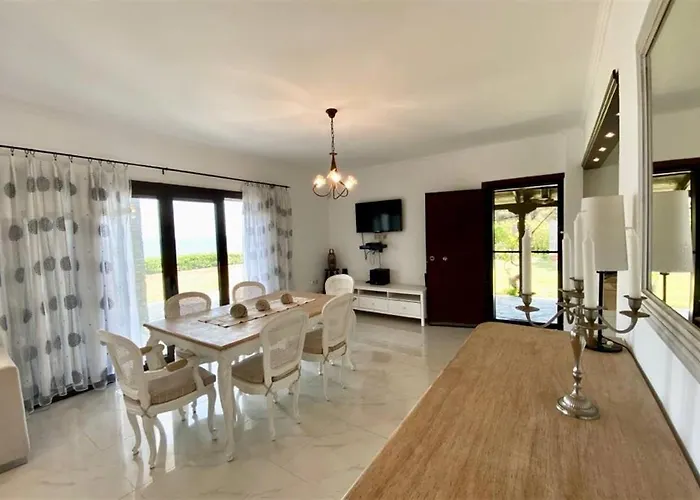 Oxana House St Nikolaos - 3 Bedrooms 8 Guests Айос-Николаос